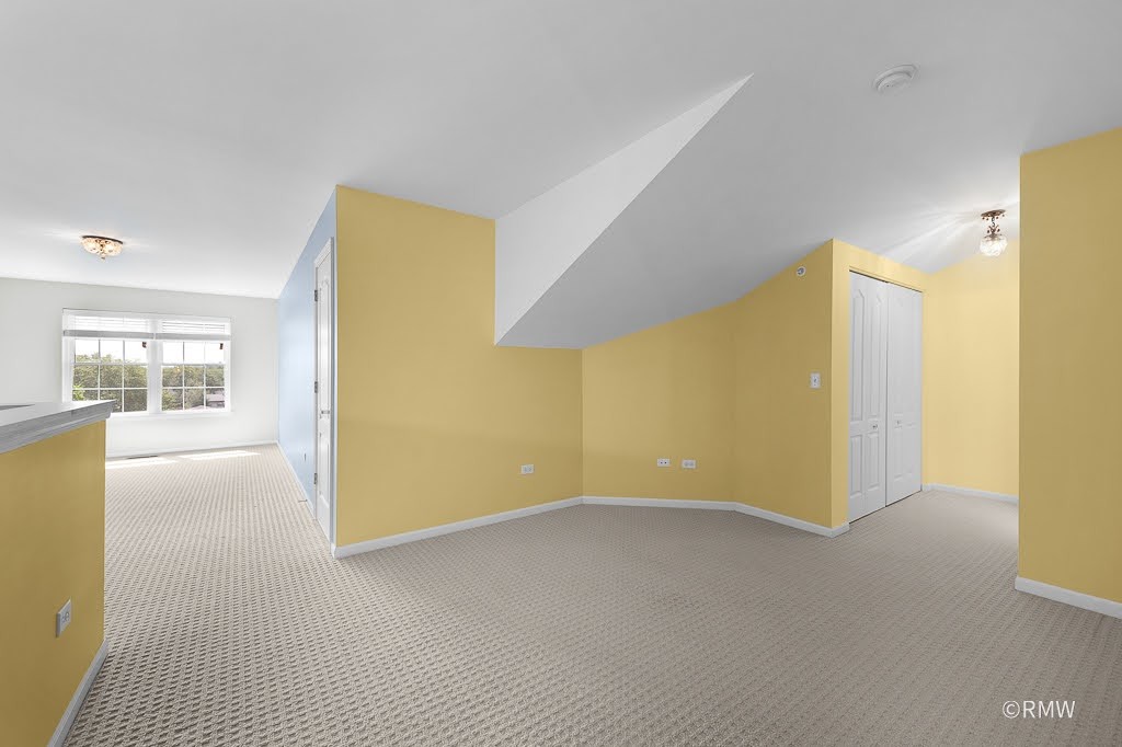 1275 W Lake Street 303 Property Photo 26
