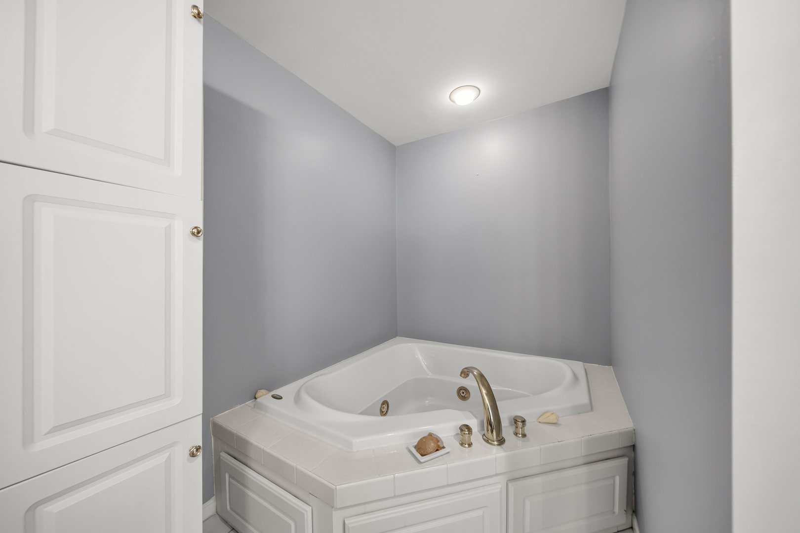 251 Tamarack Drive Property Photo 40