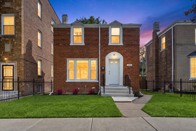 9137 S Essex Avenue Property Photo 1