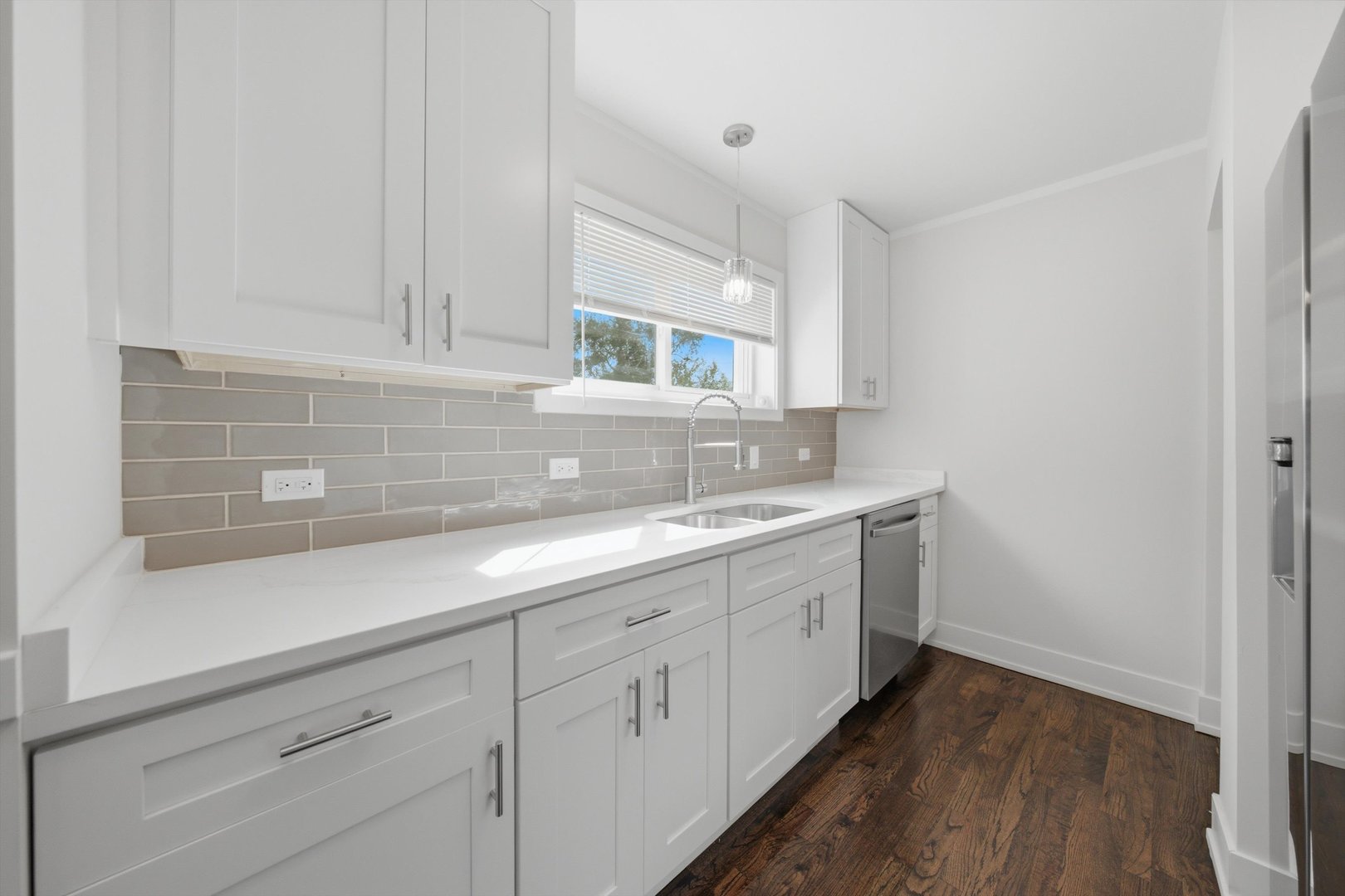 9137 S Essex Avenue Property Photo 13