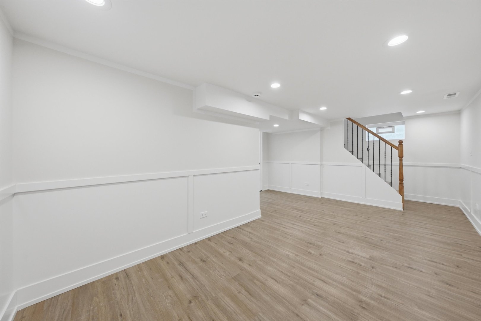 9137 S Essex Avenue Property Photo 24