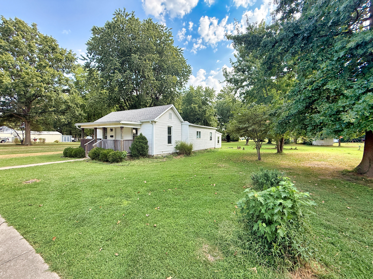 323 Austin Avenue Property Photo 2
