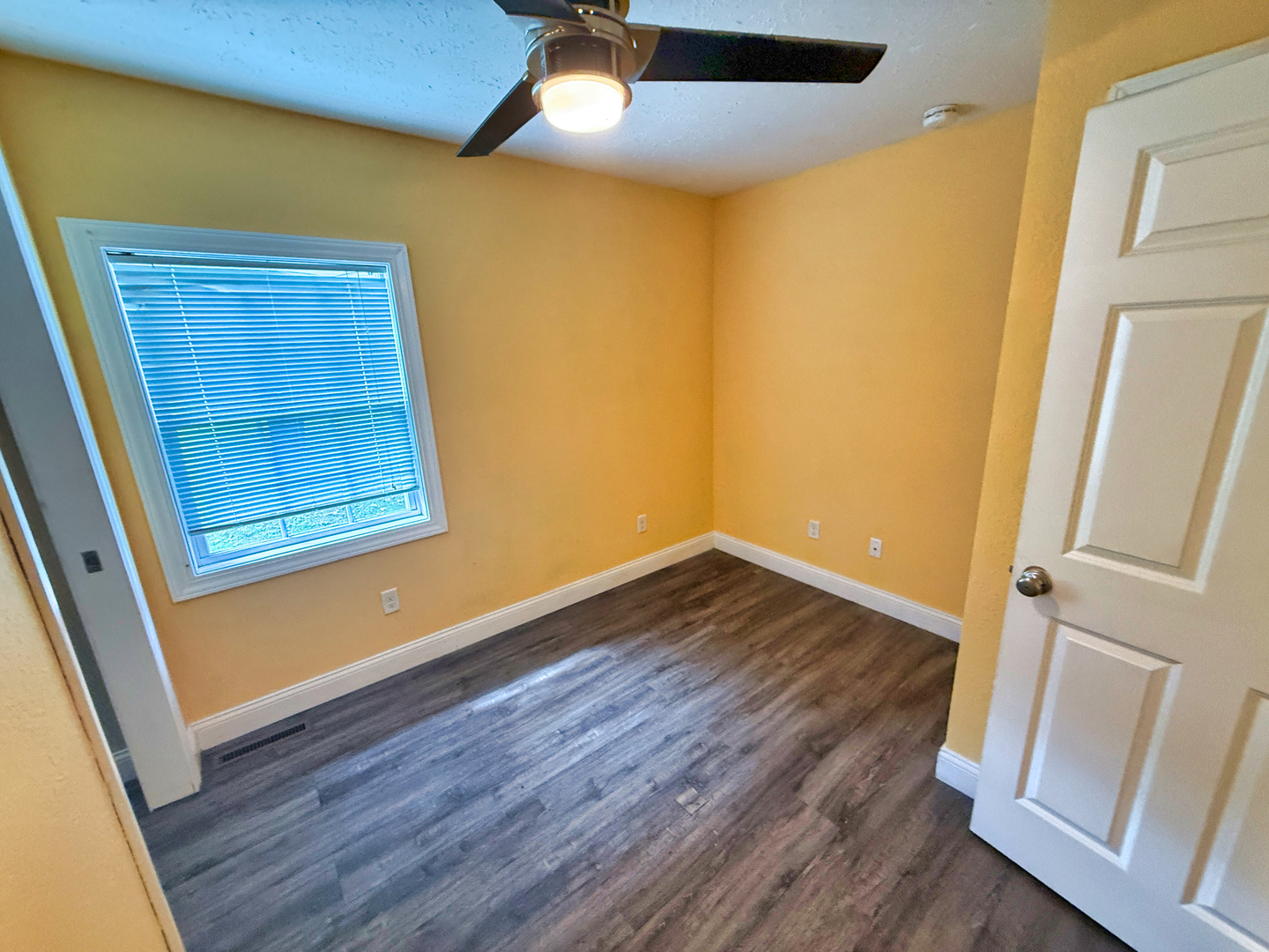 323 Austin Avenue Property Photo 26