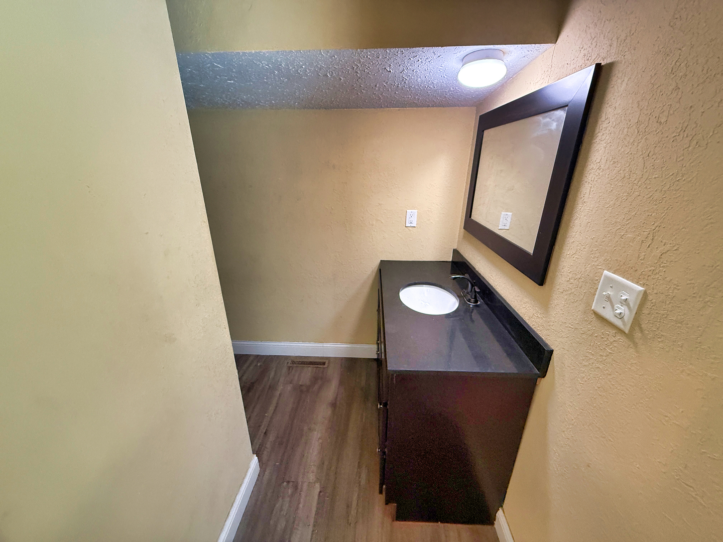 323 Austin Avenue Property Photo 28