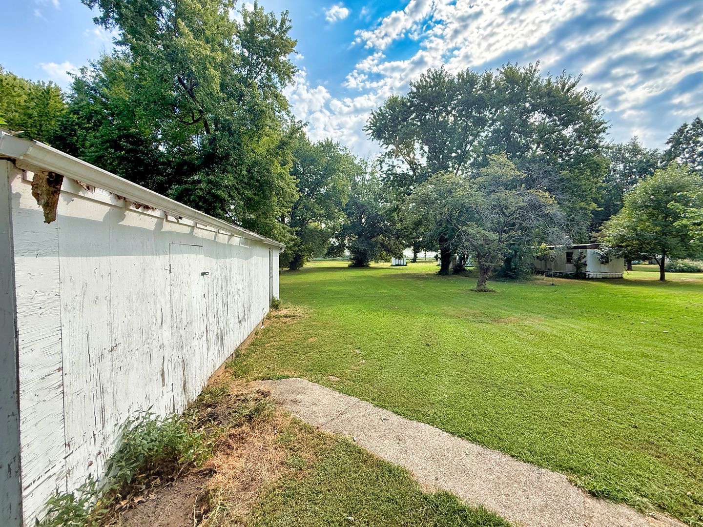 323 Austin Avenue Property Photo 48