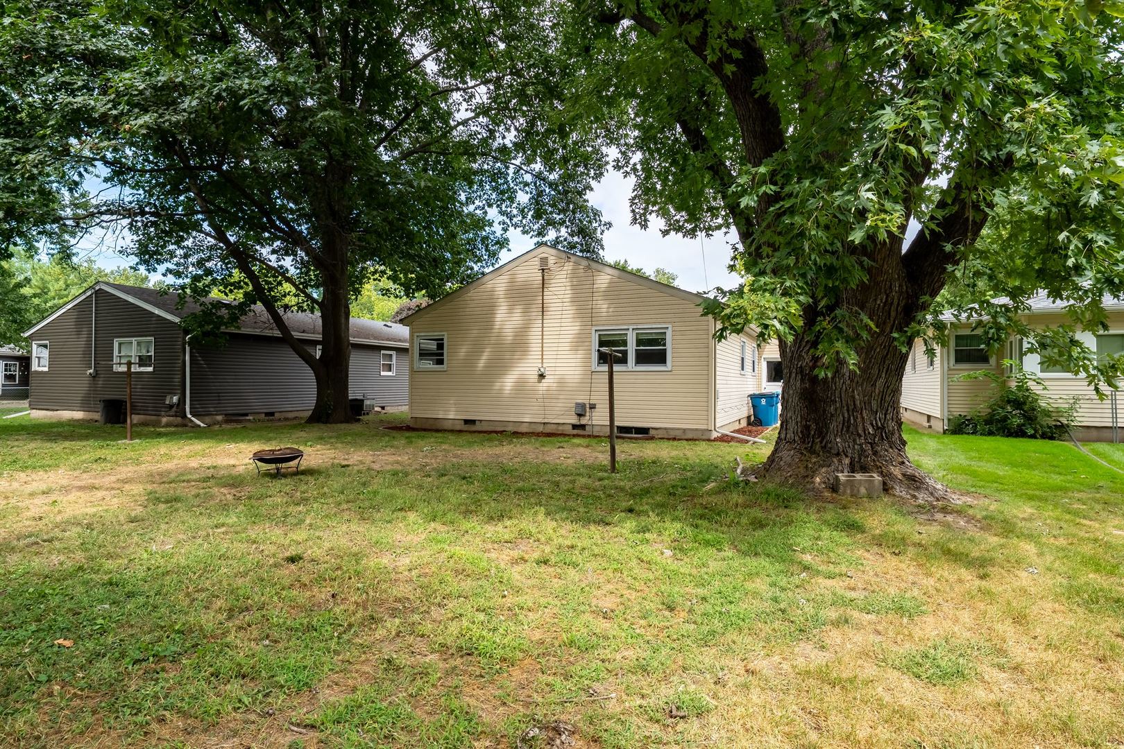 608 E Payson Street Property Photo 28