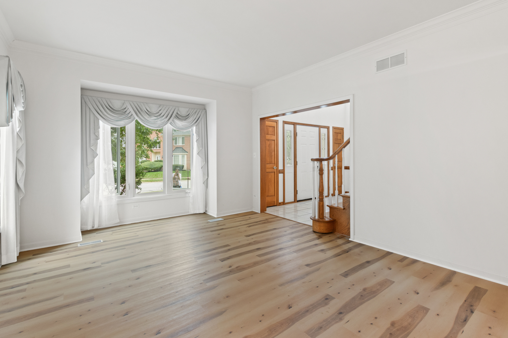 2704 Shellingham Drive Property Photo 6