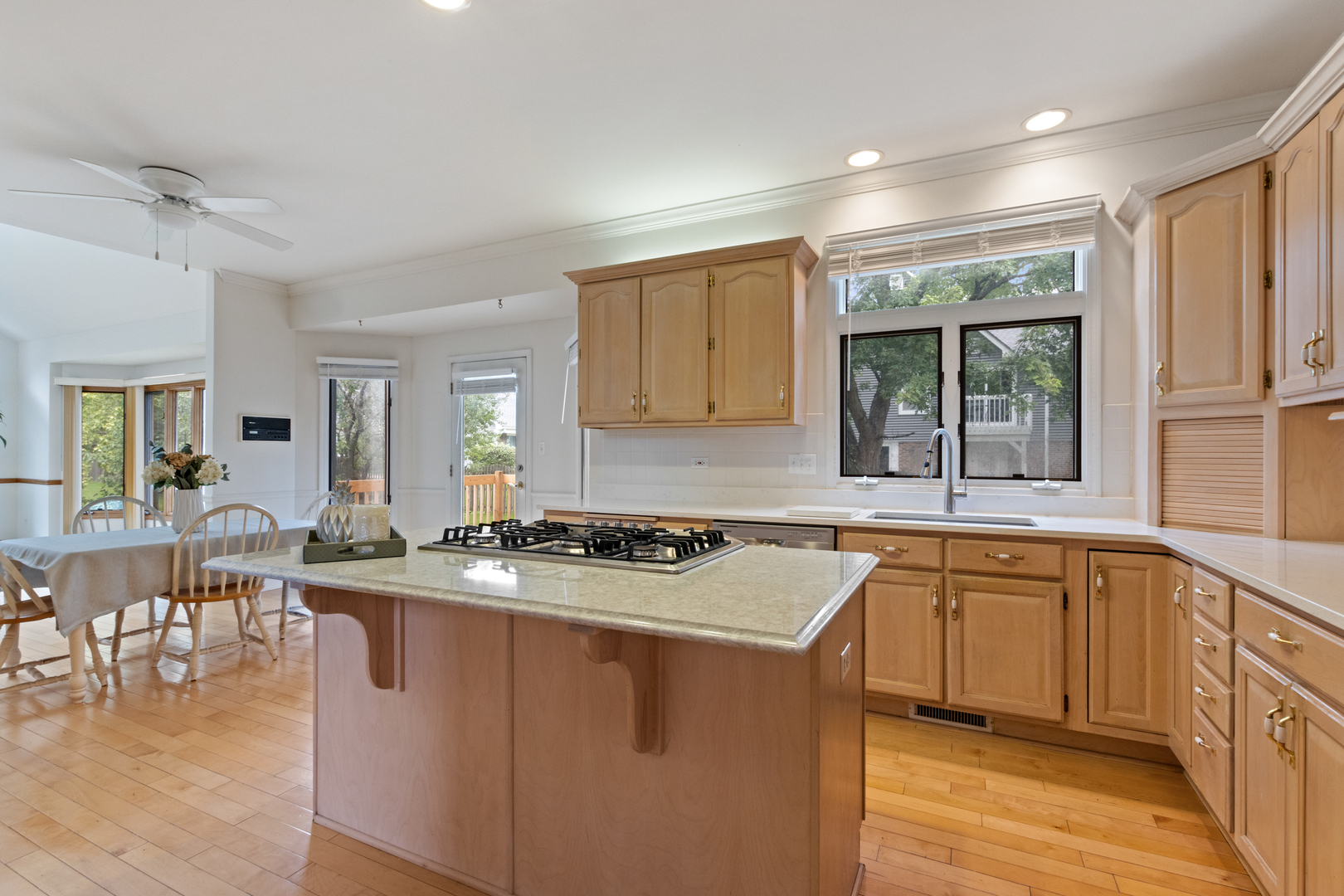 2704 Shellingham Drive Property Photo 9