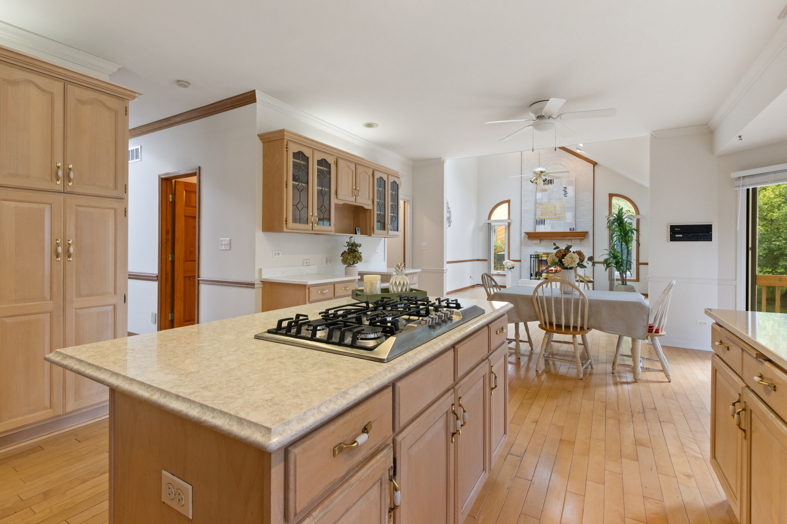 2704 Shellingham Drive Property Photo 12