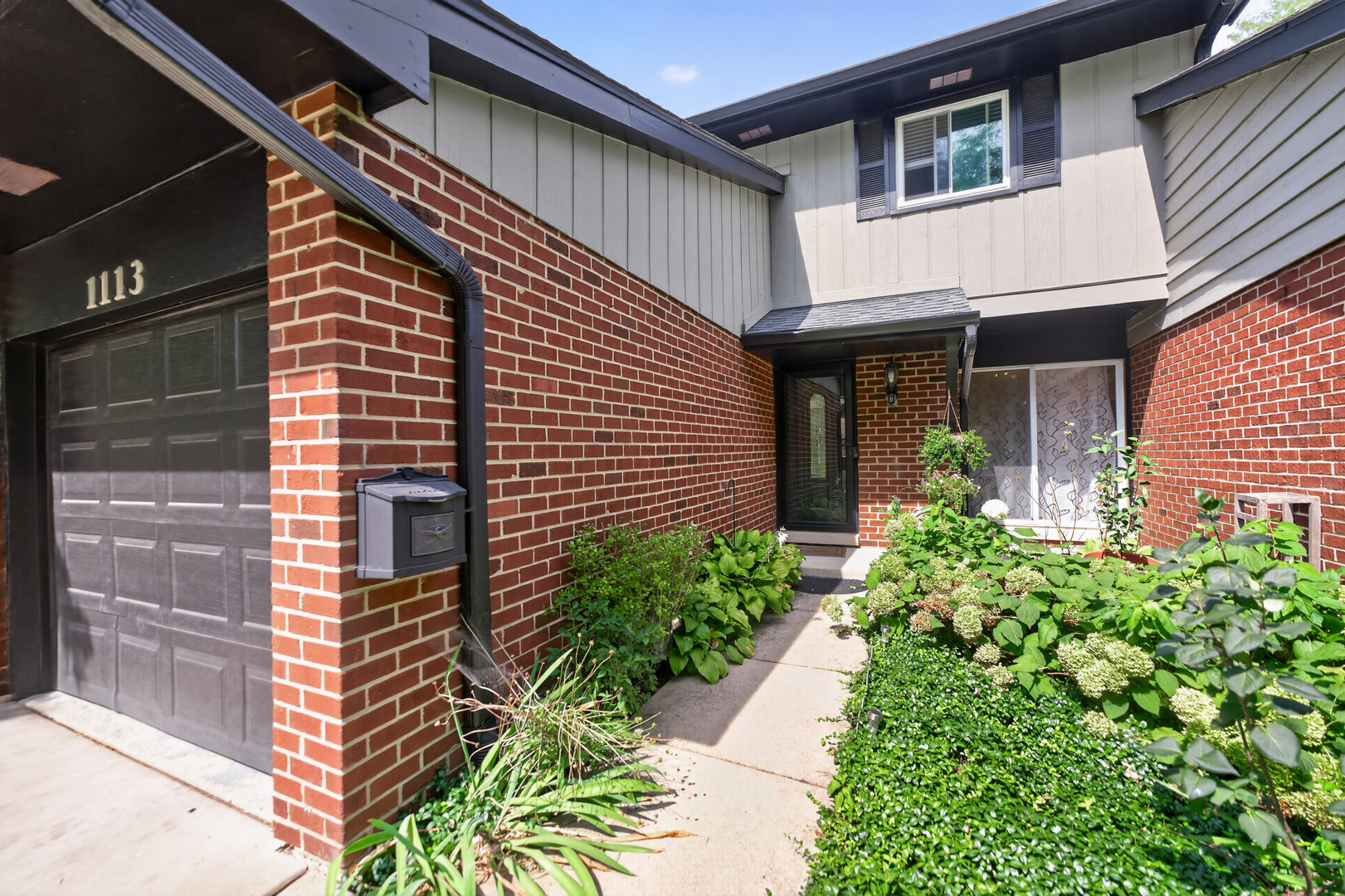 1113 Loughborough Court Property Photo 4