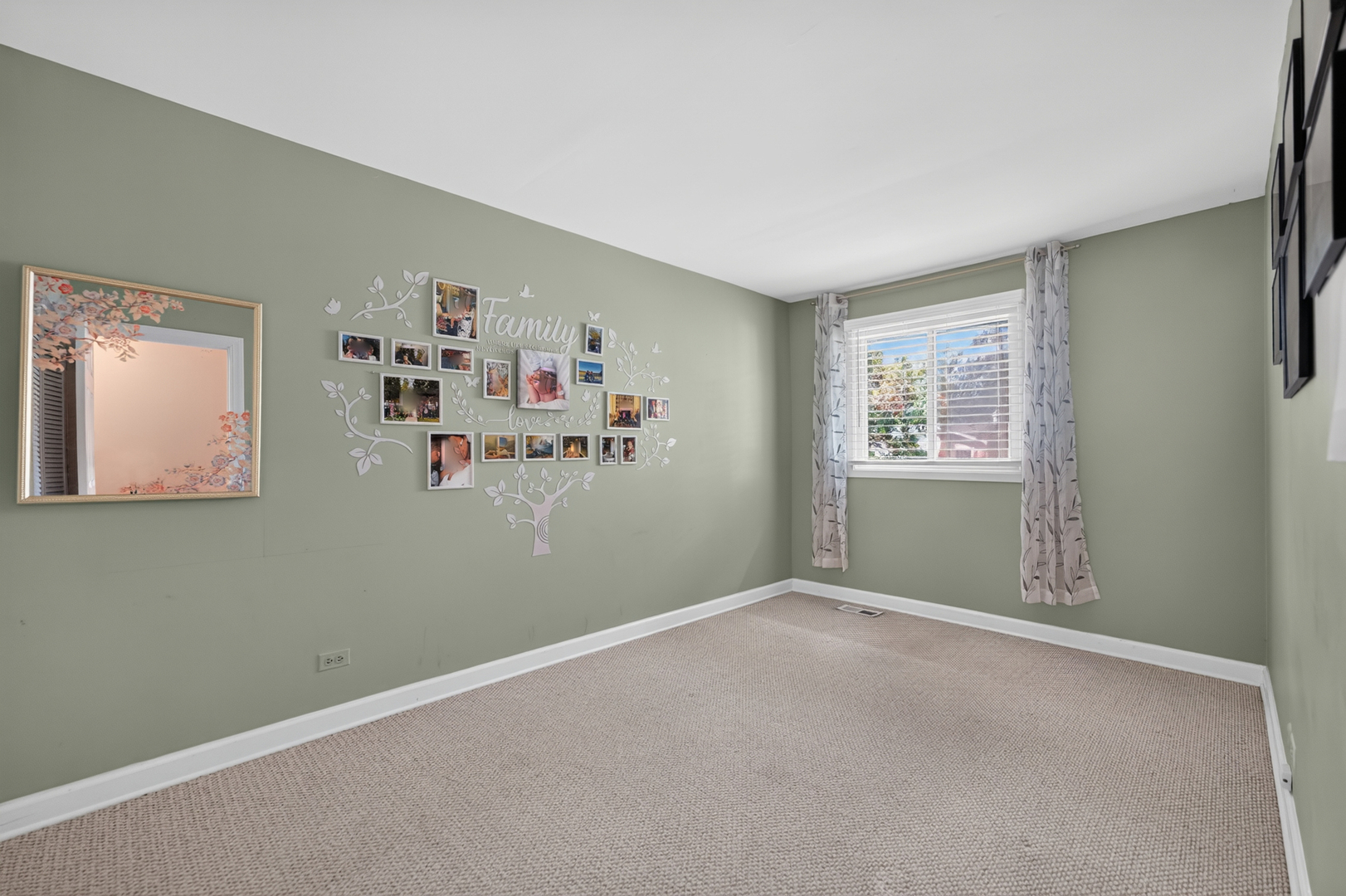 1113 Loughborough Court Property Photo 21