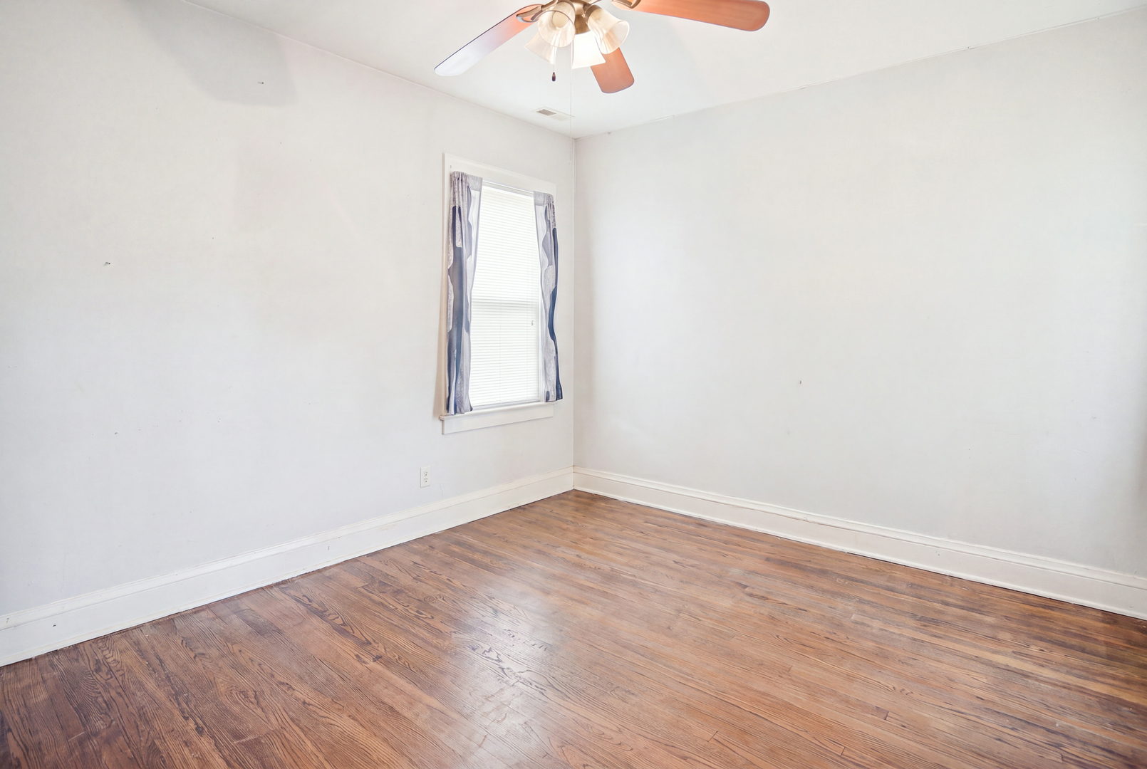 1656 E 84th Street Property Photo 12