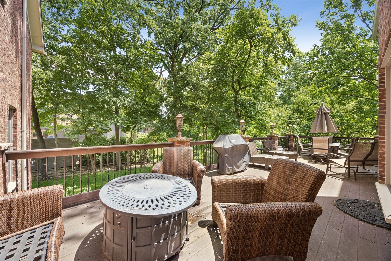 616 Driftwood Court Property Photo 16