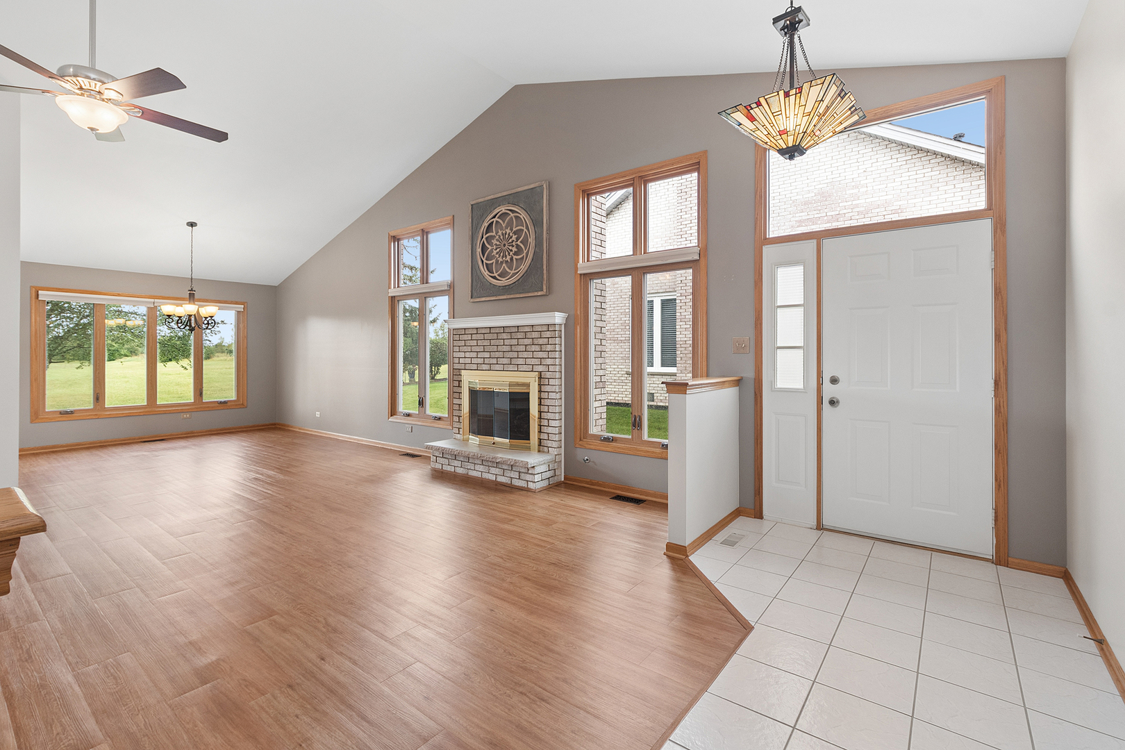 18130 Pheasant Lake Drive Property Photo 2