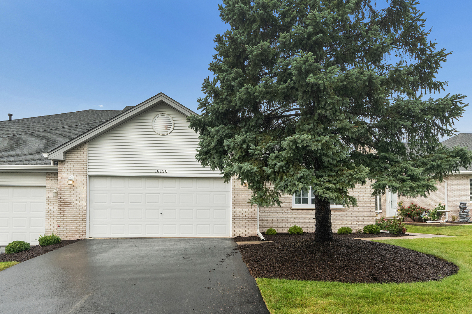 18130 Pheasant Lake Drive Property Photo 24