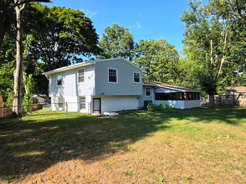 2303 Brookhaven Drive Property Photo 32