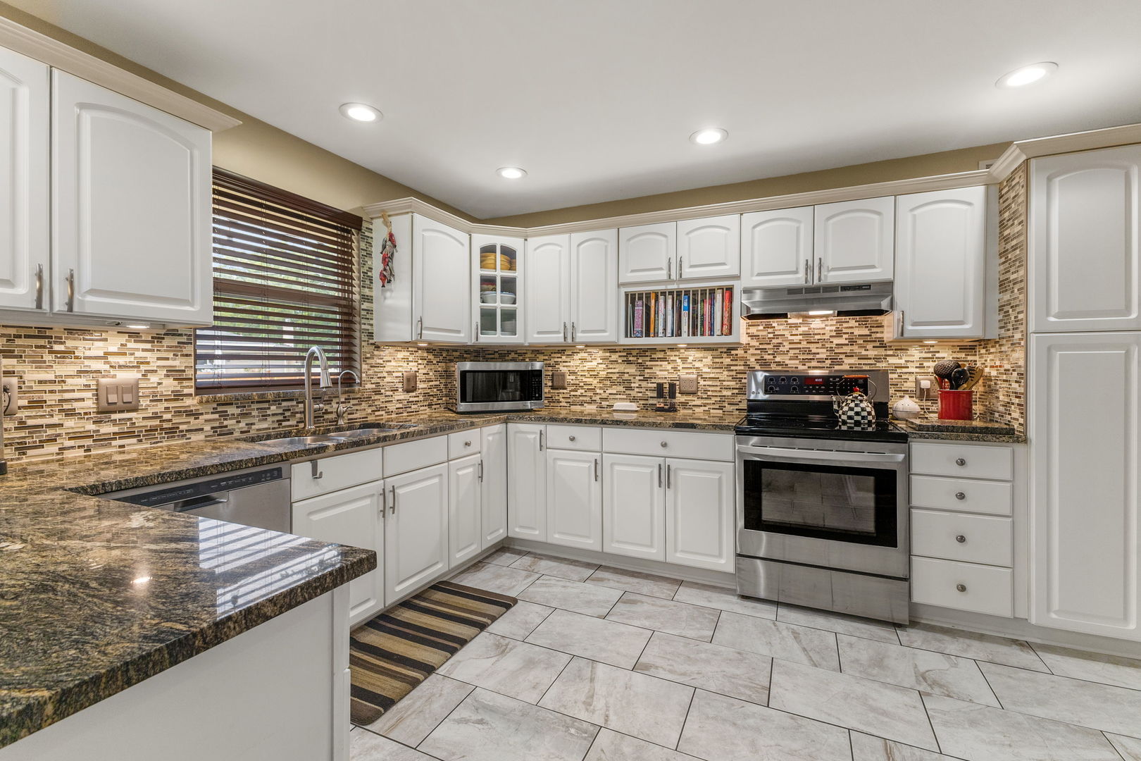 500 Illinois Road Property Photo 11