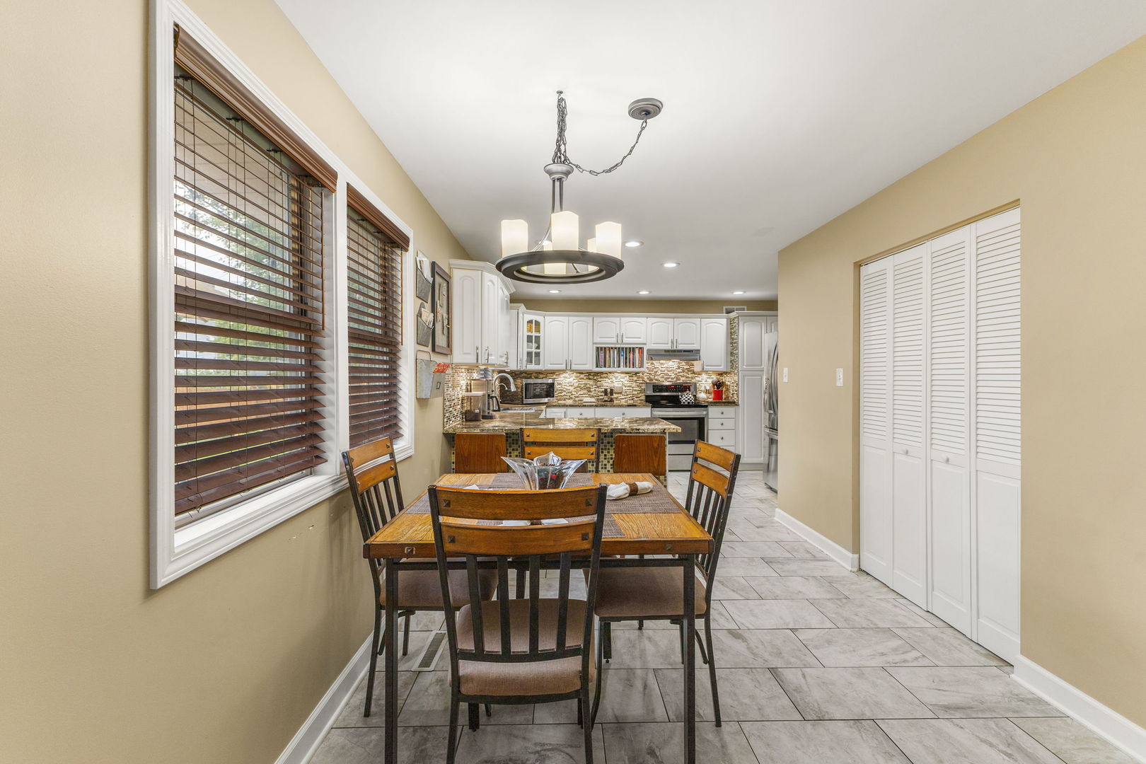 500 Illinois Road Property Photo 14