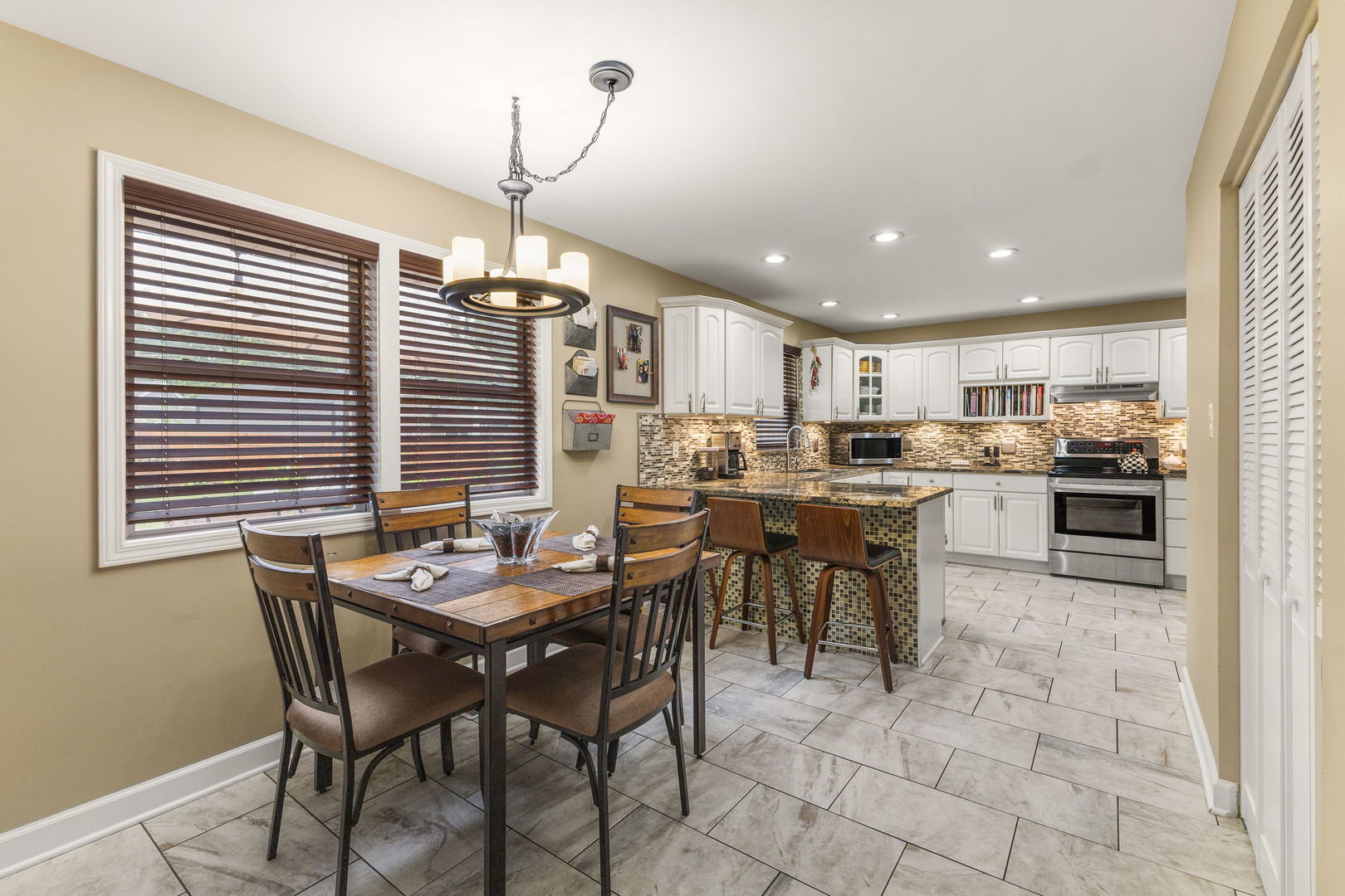 500 Illinois Road Property Photo 15