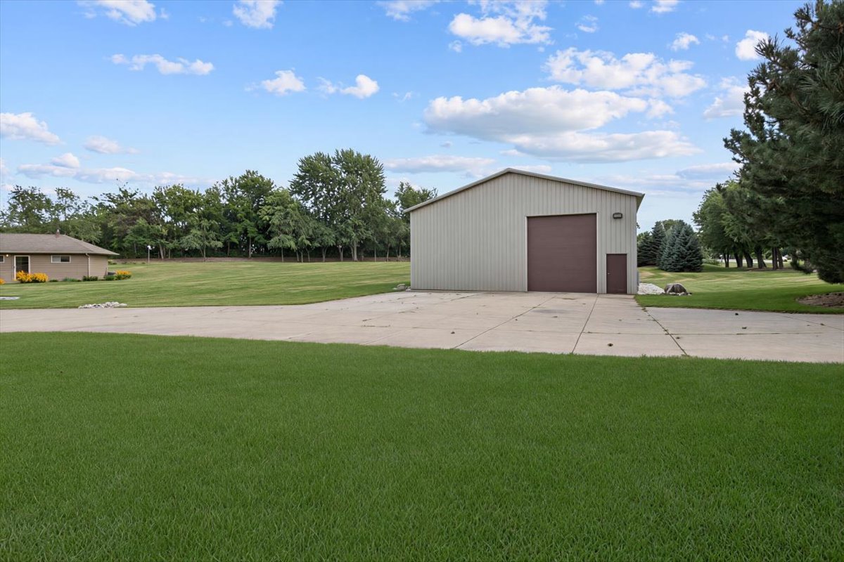 27175 N Gilmer Road Property Photo 6