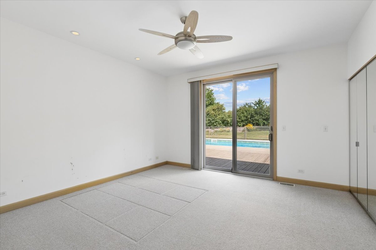 27175 N Gilmer Road Property Photo 17