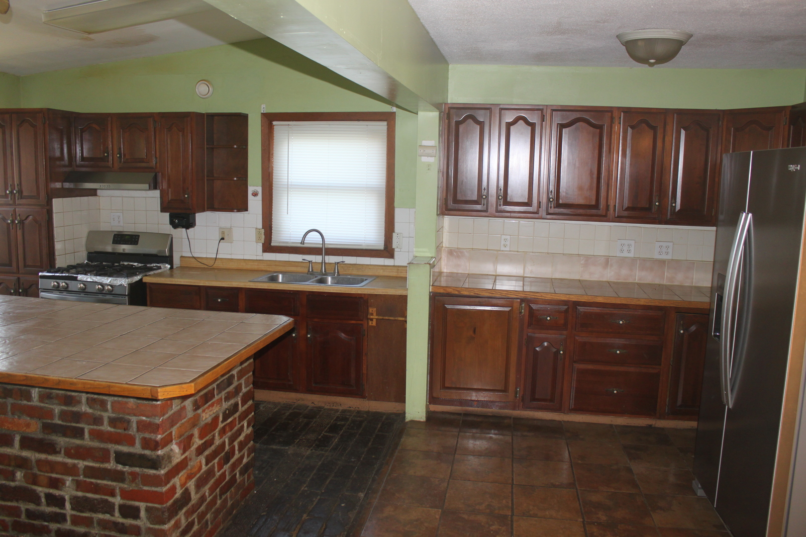 2629 N Concord Street Property Photo 4