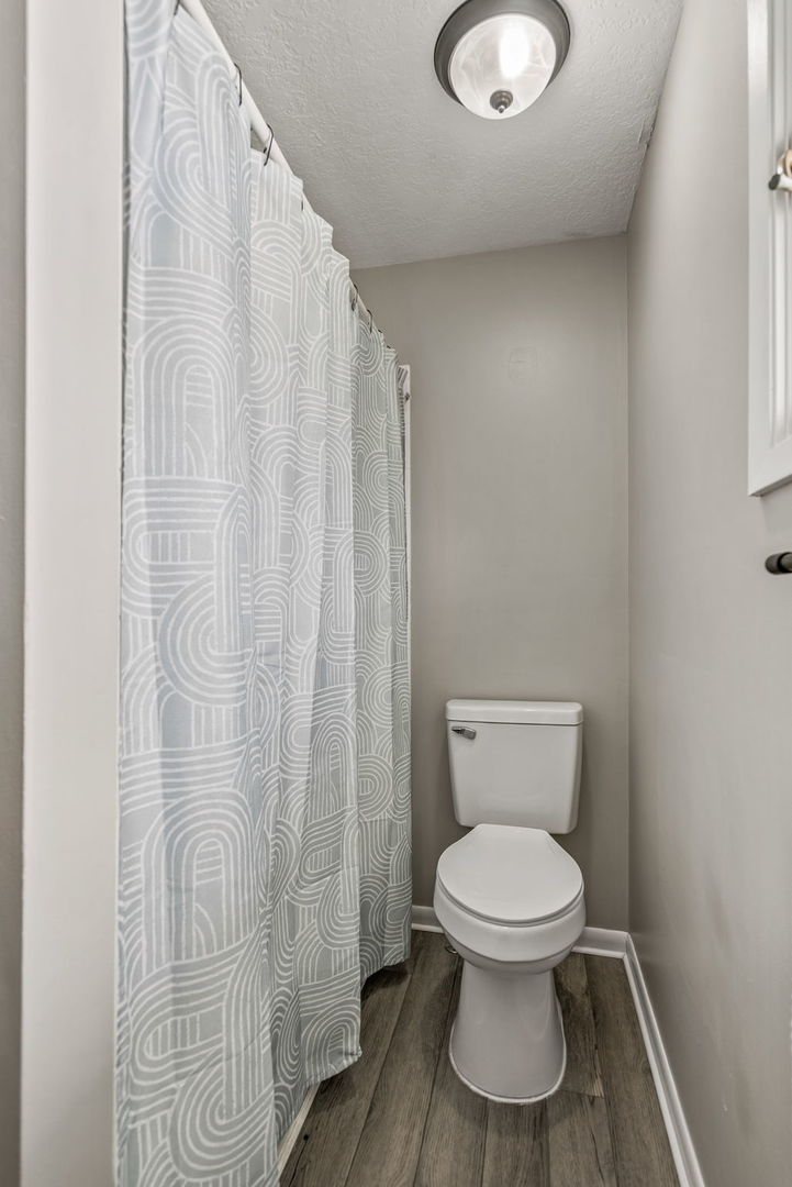 2118 W 30th Street Property Photo 22