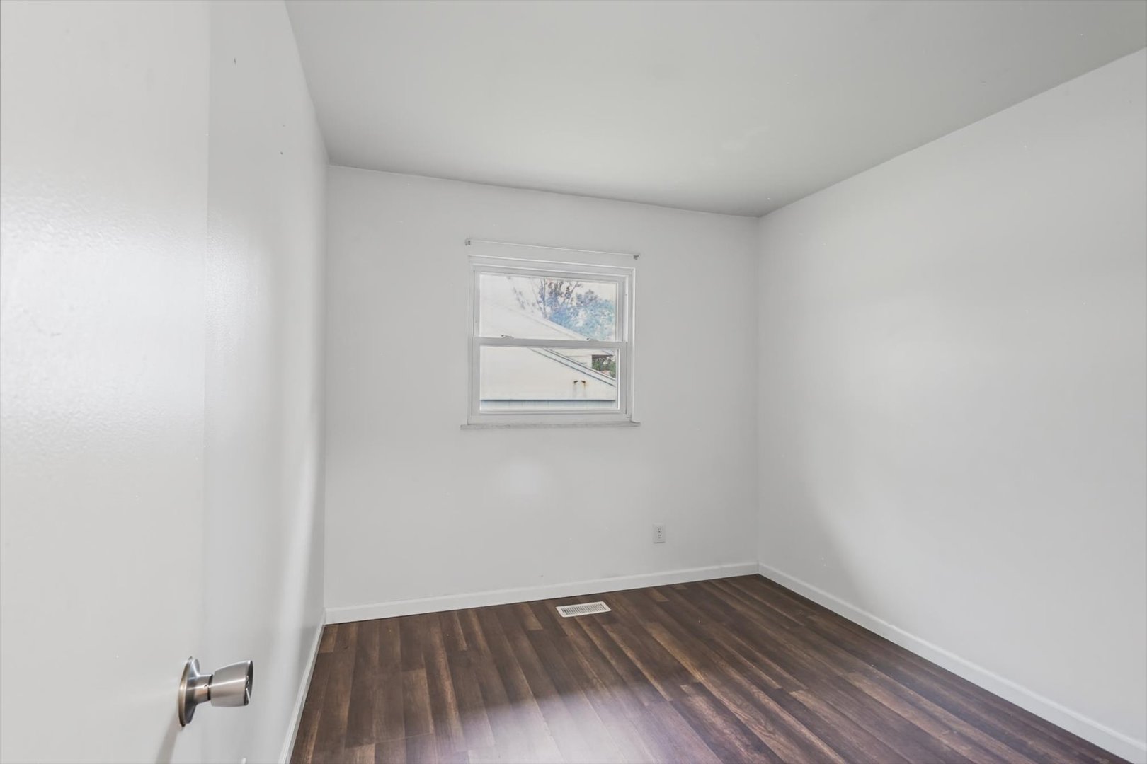 905 Stratford Drive Property Photo 24