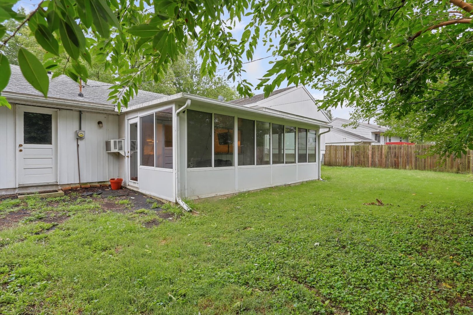 905 Stratford Drive Property Photo 33