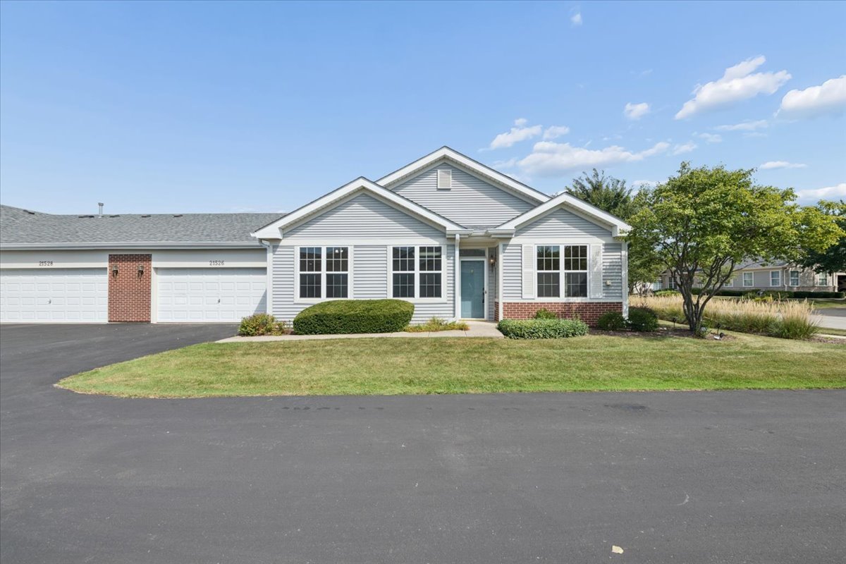 21526 Wolf Lake Way Property Photo 1