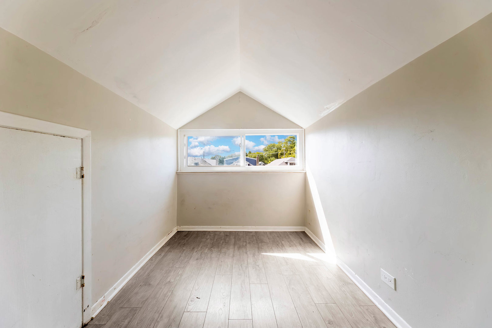 6207 S California Avenue Property Photo 23
