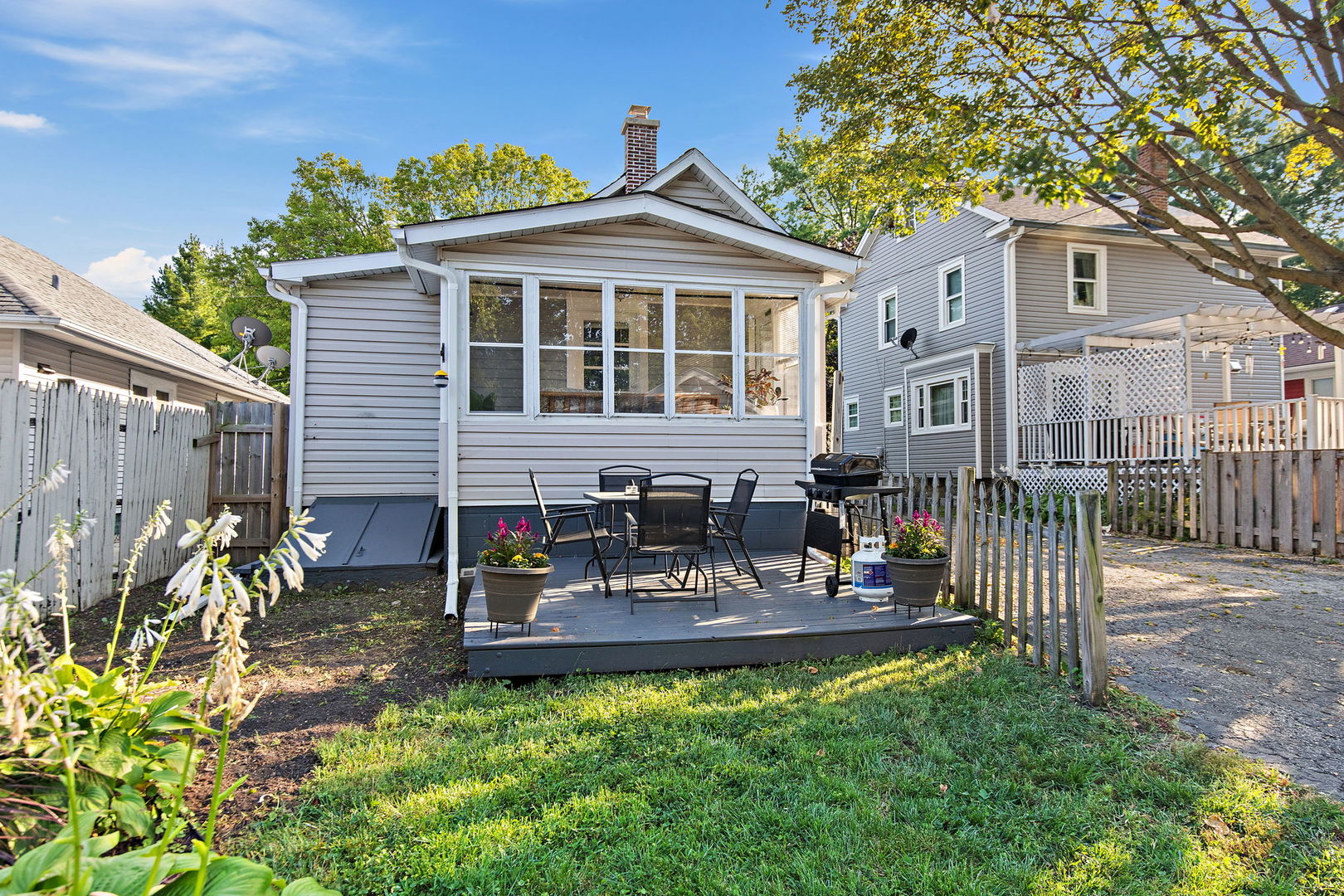 651 W New York Street Property Photo 26
