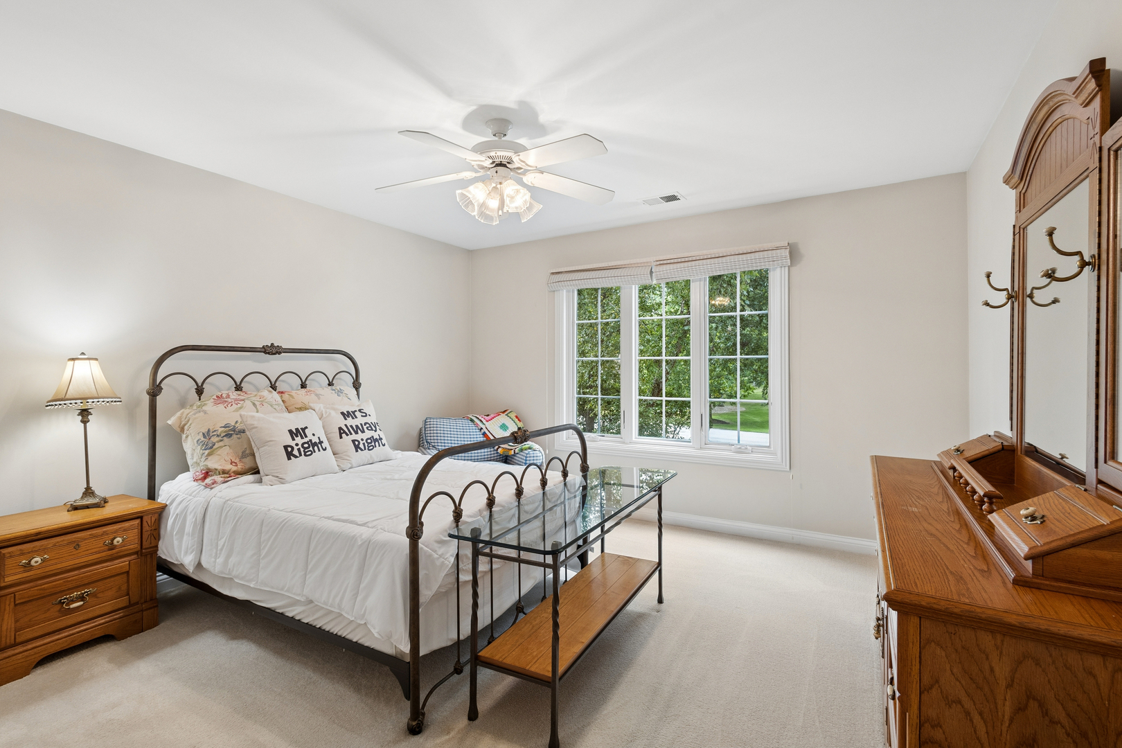 141 W Tam O Shanter Drive Property Photo 13