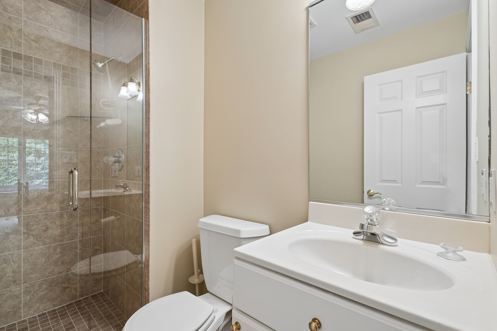141 W Tam O Shanter Drive Property Photo 16