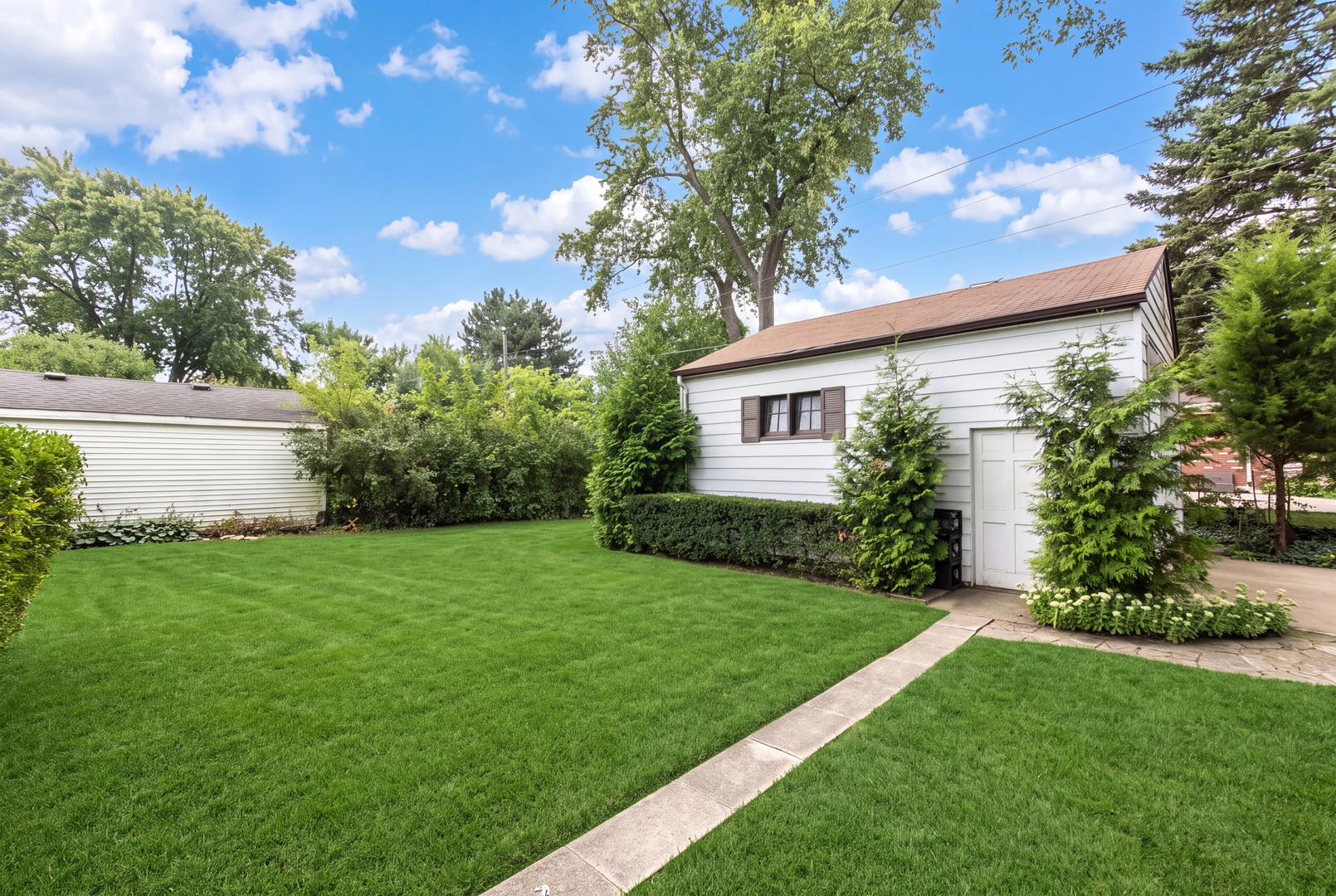 1808 Linden Street Property Photo 27