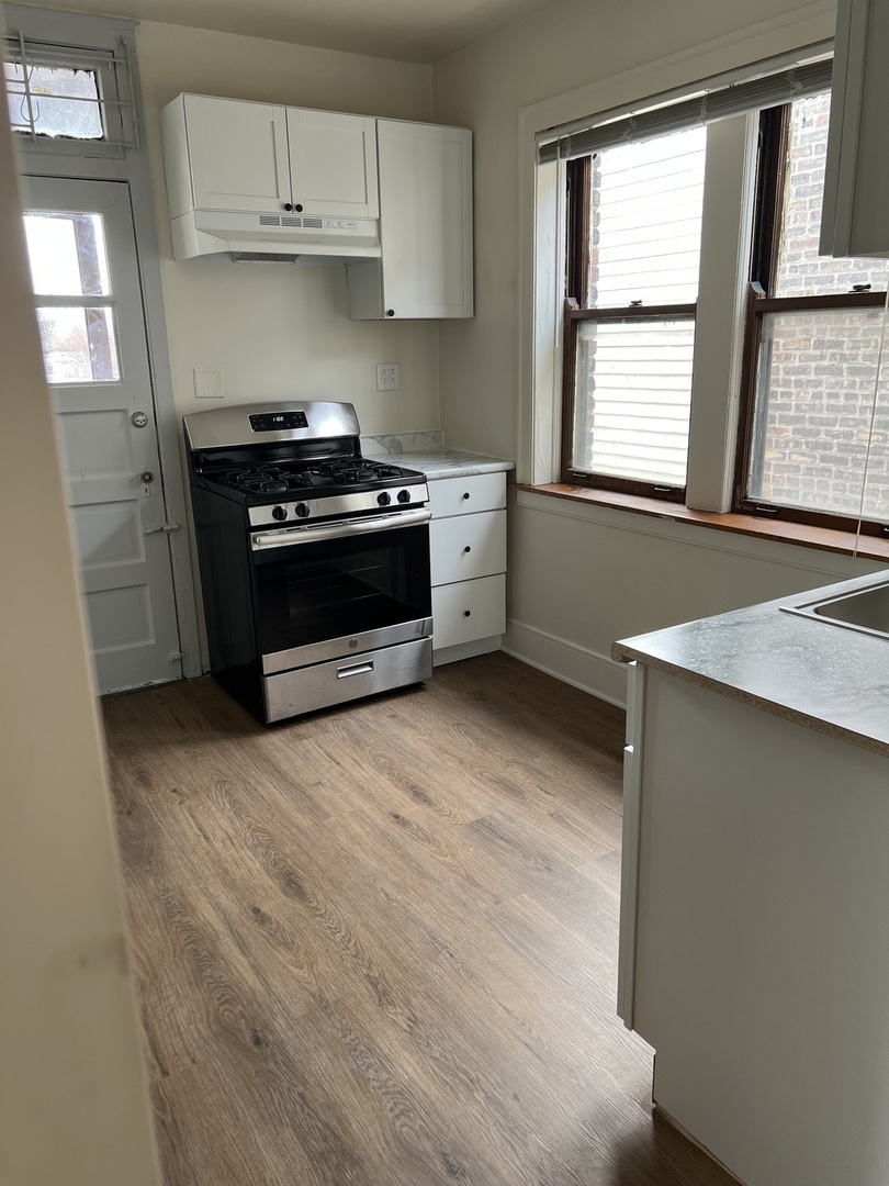 1745 E 84th Place Property Photo 13