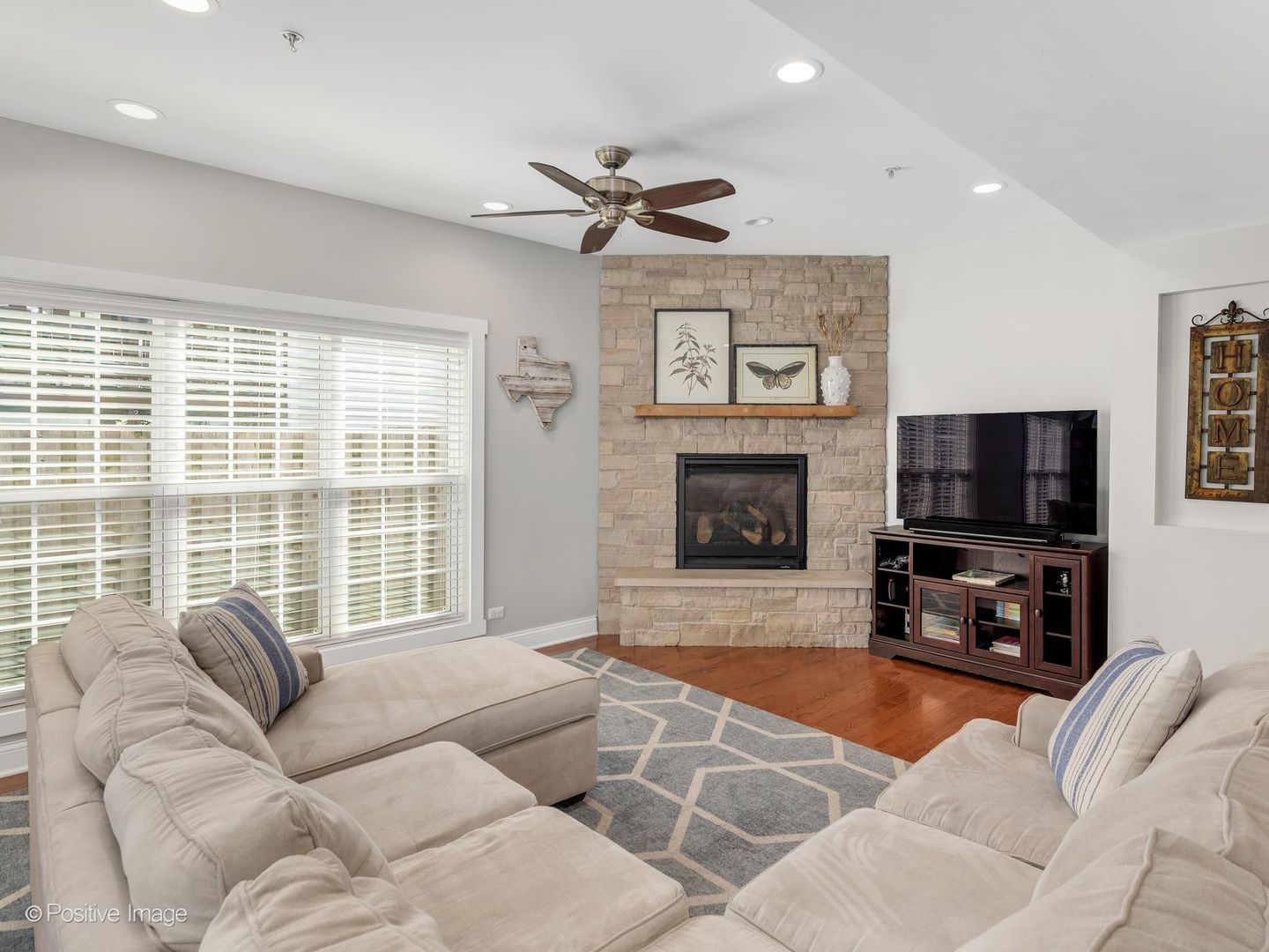 109 Grove Avenue Property Photo 8