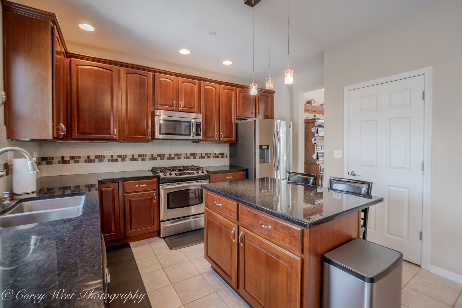 2872 Dartmouth Lane Property Photo 15
