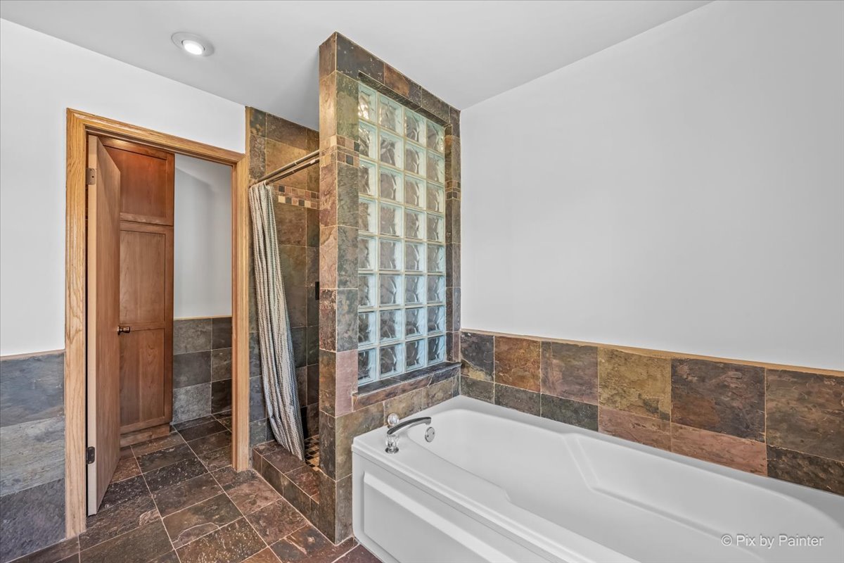 2862 Stockberry Lane Property Photo 11
