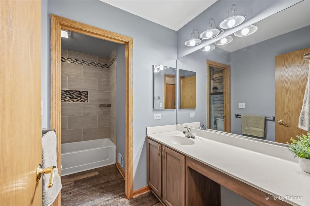 2862 Stockberry Lane Property Photo 13