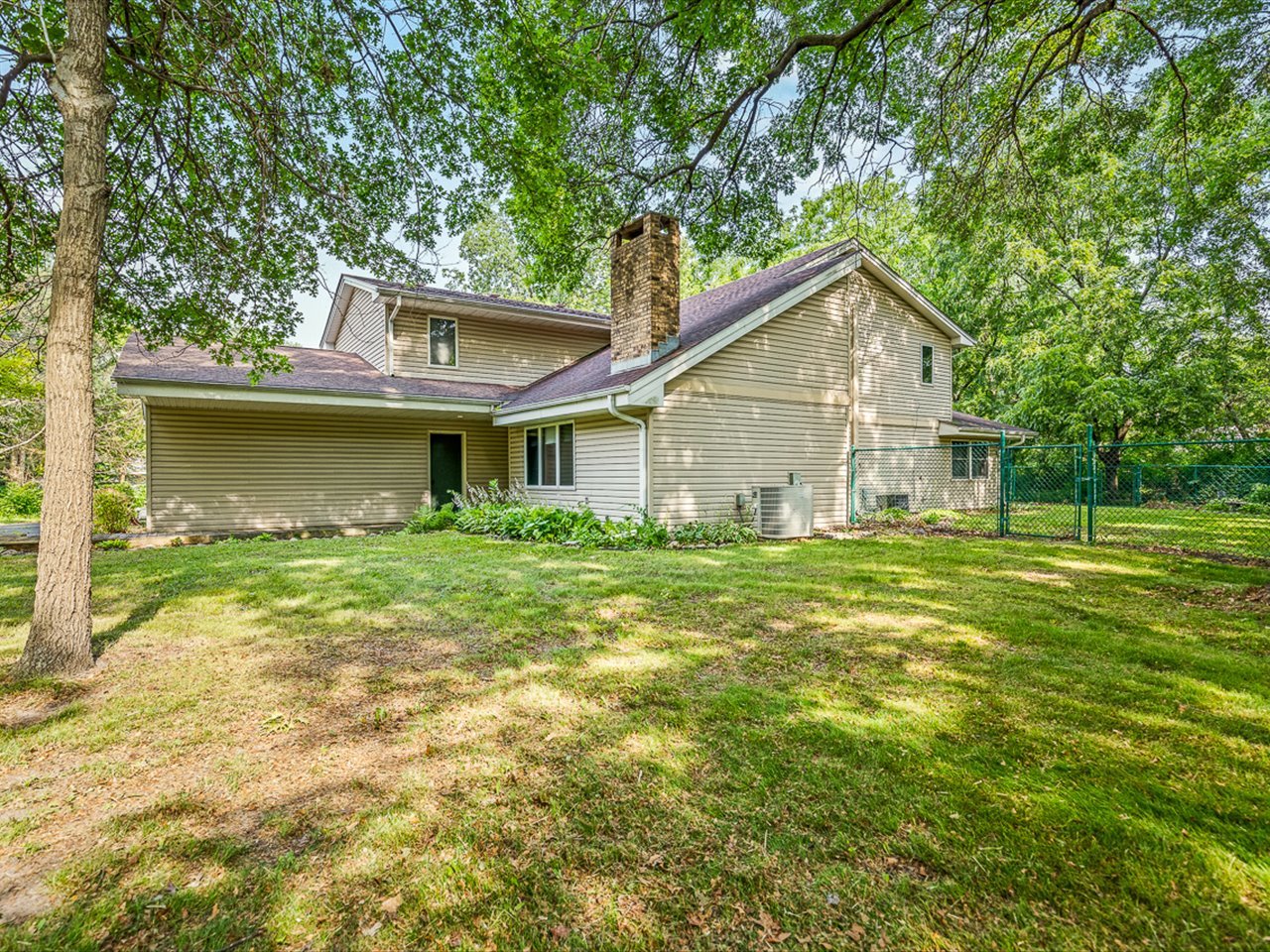 6538 Coach Lite Court Property Photo 2