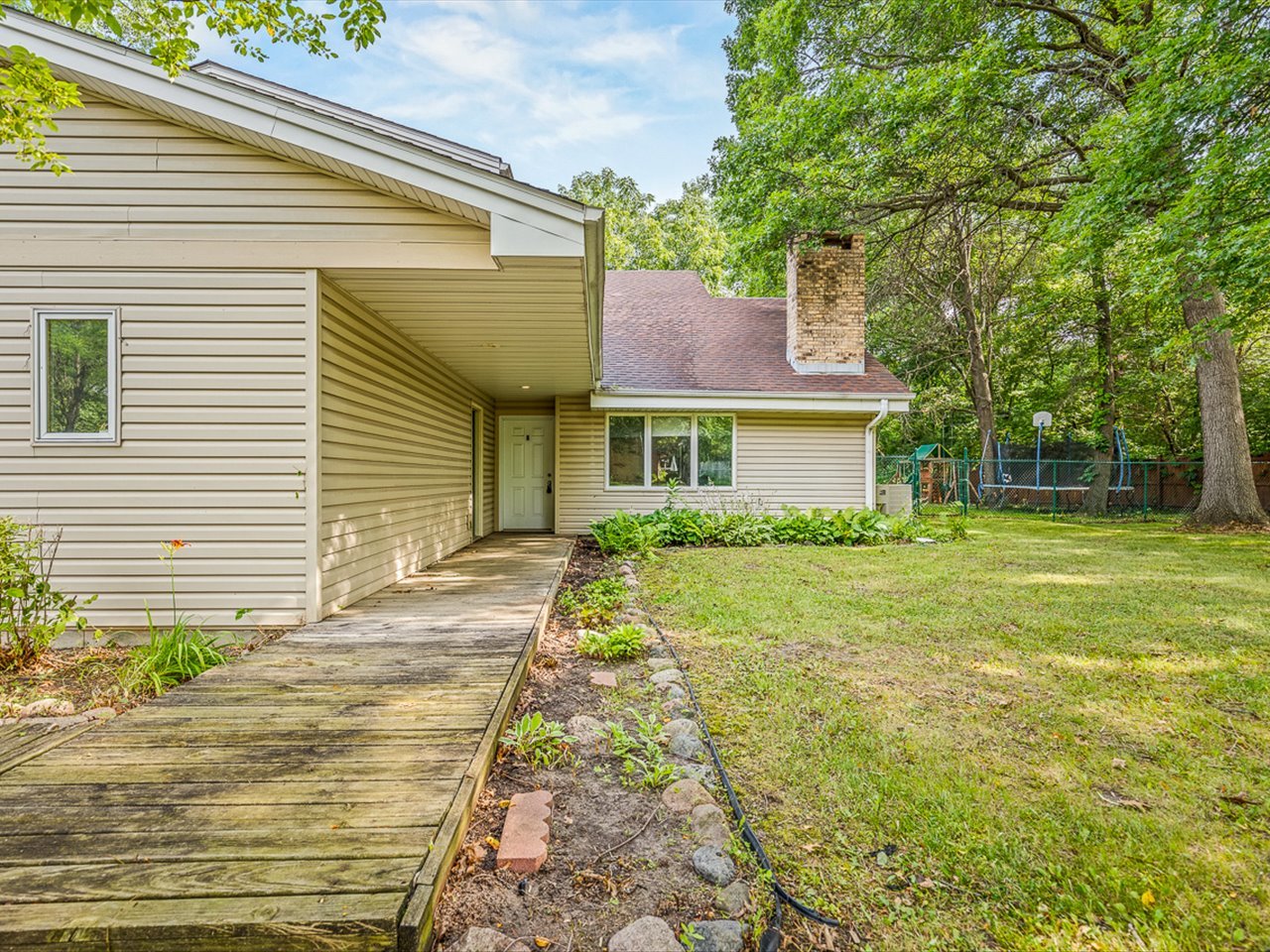 6538 Coach Lite Court Property Photo 5