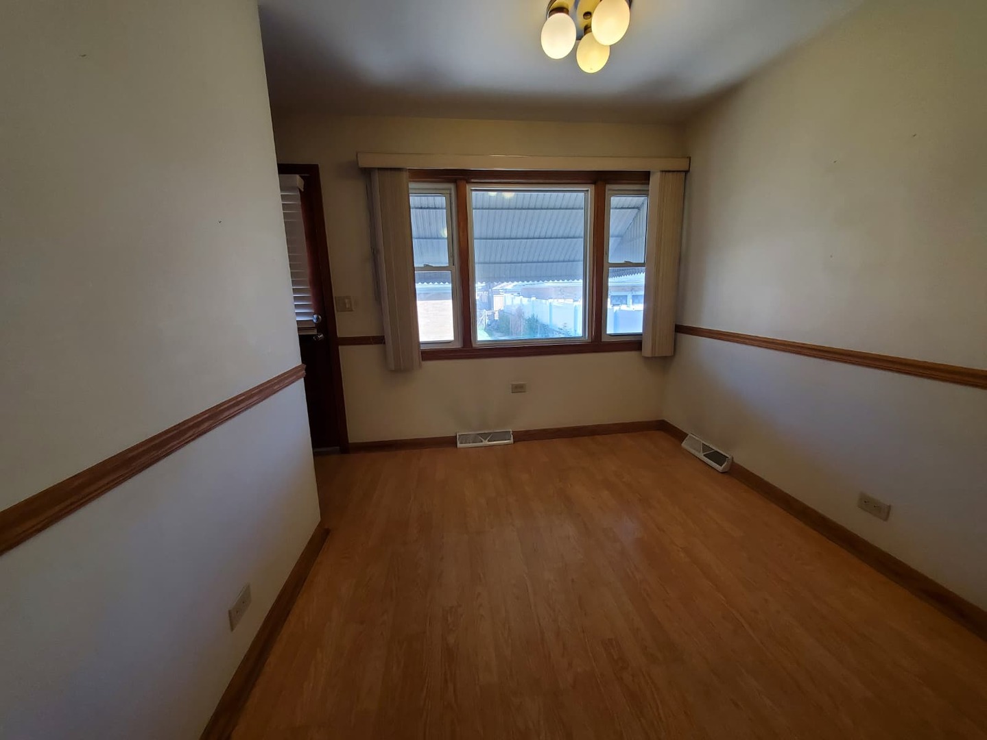3815 N Sayre Avenue Property Photo 9