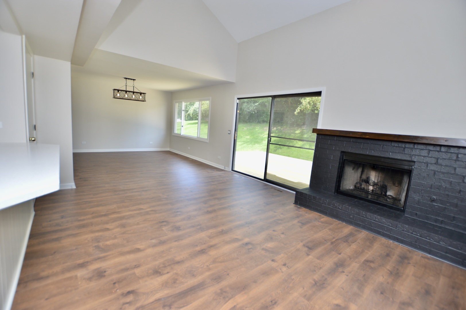 516 N Thornwood Drive Property Photo 17