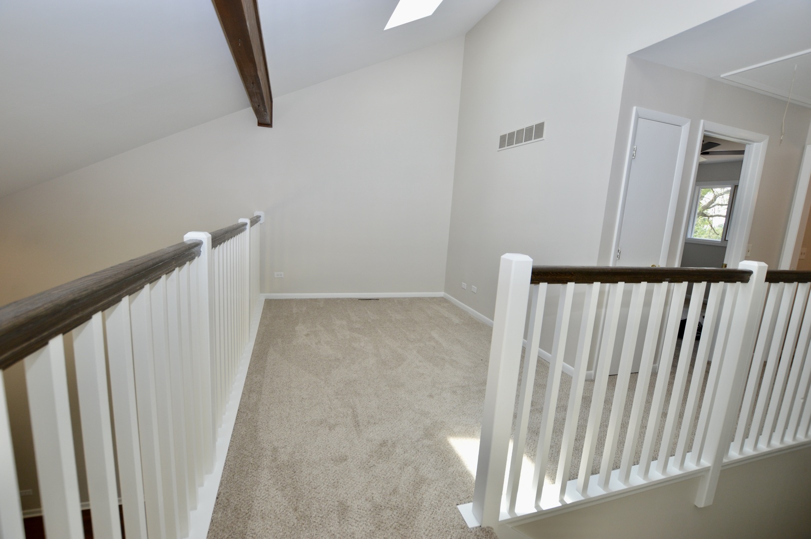 516 N Thornwood Drive Property Photo 37
