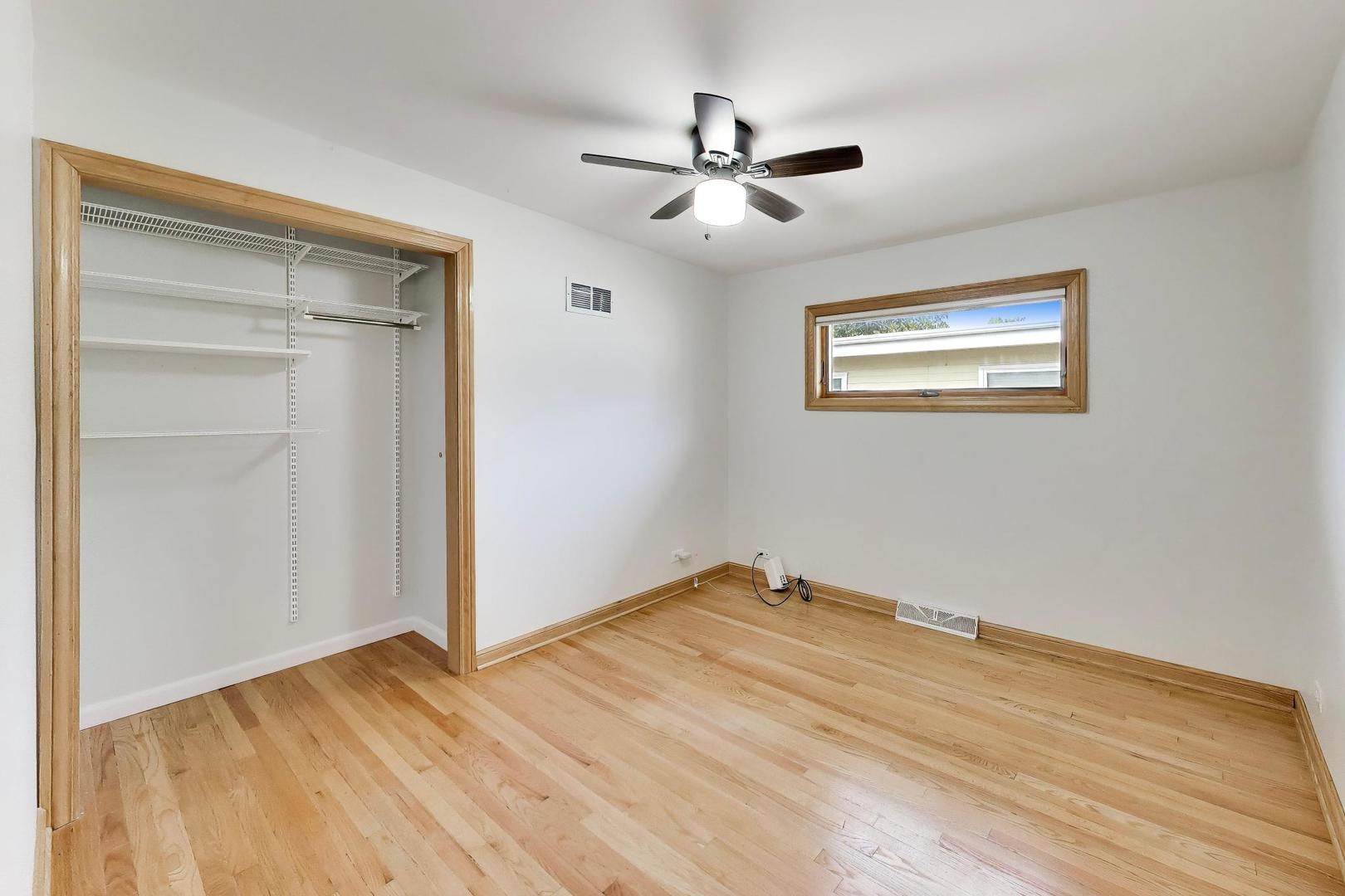 107 S Weller Lane Property Photo 14