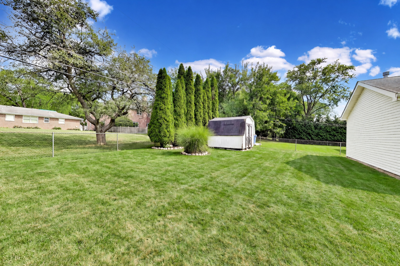 107 S Weller Lane Property Photo 31