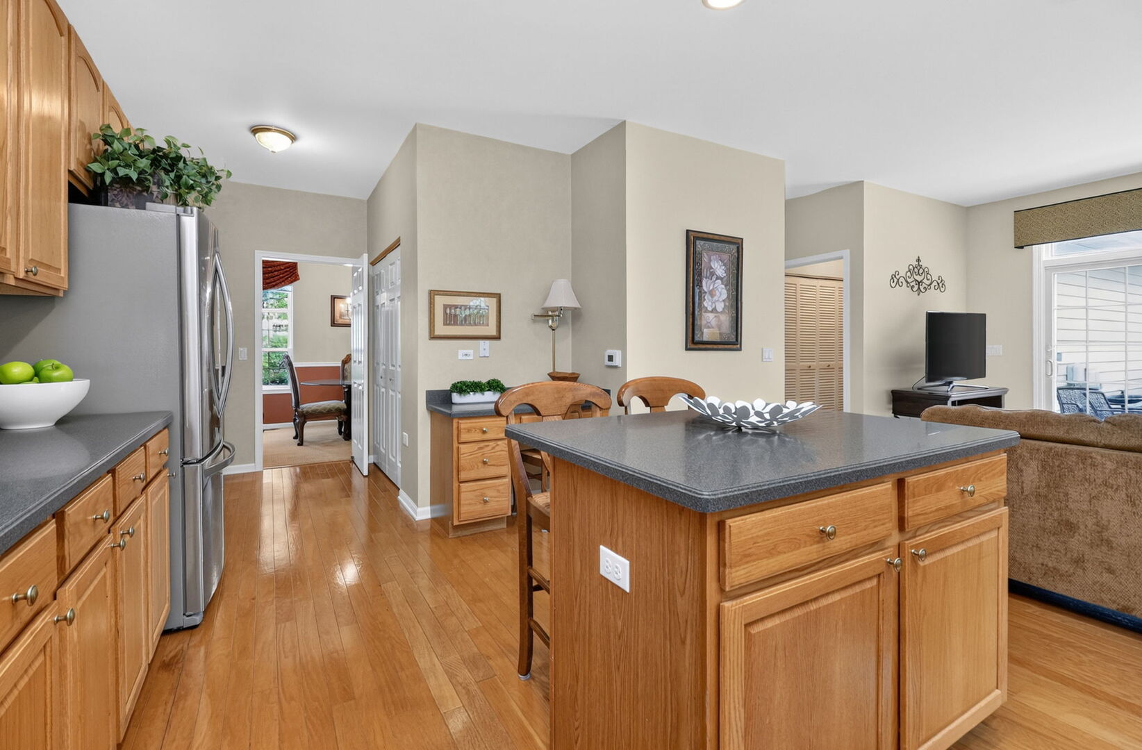611 Dunhill Lane Property Photo 9
