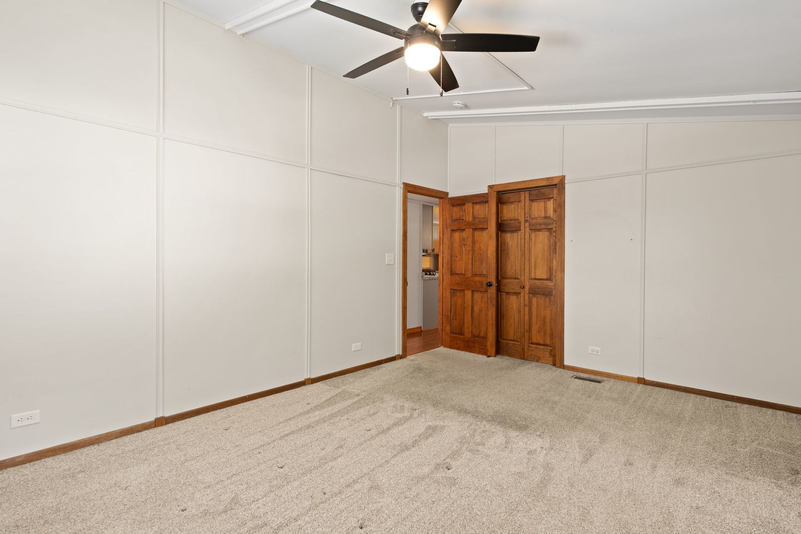 514 Walnut Court Property Photo 13