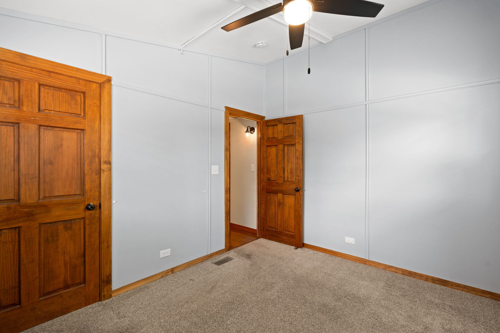 514 Walnut Court Property Photo 16
